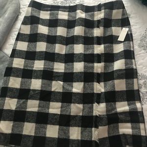 Ladies buffalo plaid wool skirt